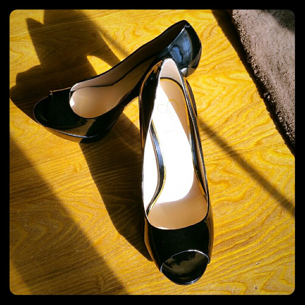 Jessica Simpson black peep toe heels